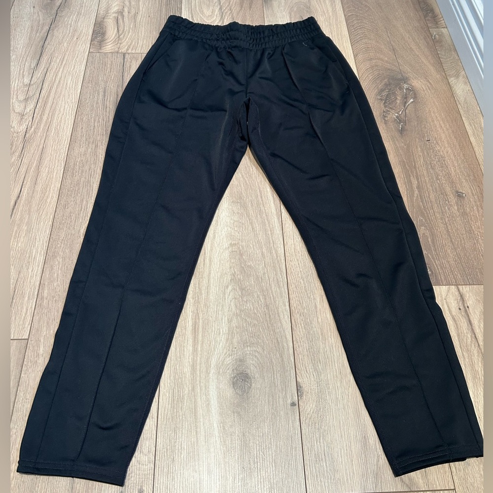 GAP Women's Classic Black Joggers
